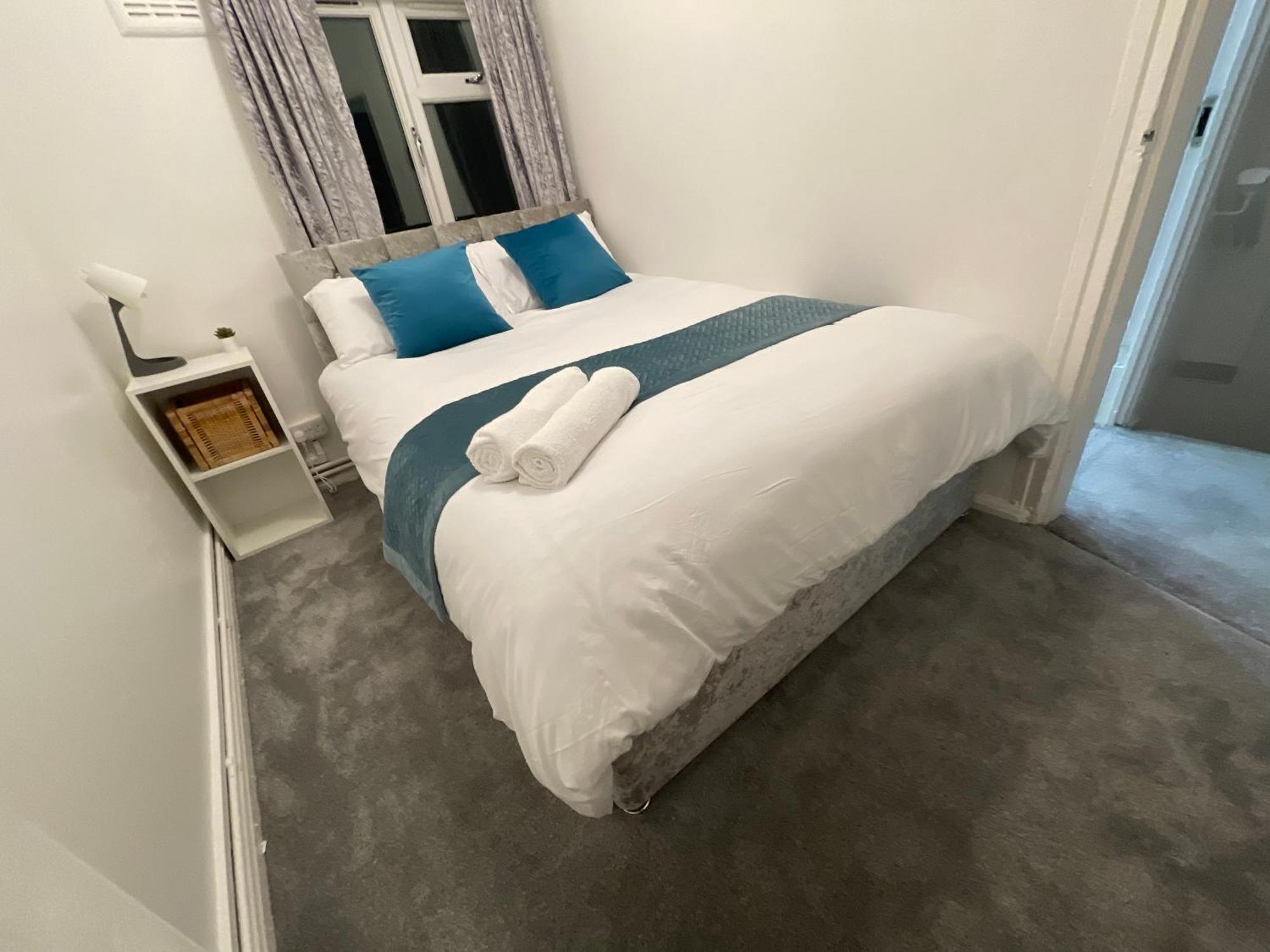 Tooting Lodge London - Cosy 2 Bedroom House With Garden, 5 Mins Walk To Tube Station ภายนอก รูปภาพ
